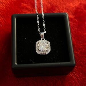 Luxury 1.0‎ Moissanite Diamond square gap Pendant Necklace